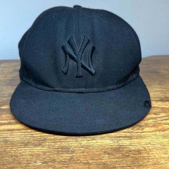 New York Yankees New Era MLB 59Fifty Wool SnapBack Cap Hat Fitted Black - Picture 1 of 9